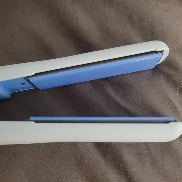 Izutech 1" flat iron - Picture 4 of 7